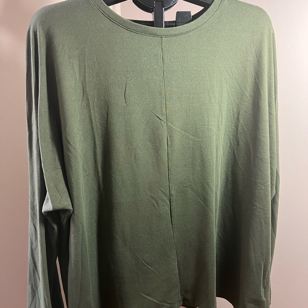 Time and Tru Women's Olive Long Sleeve Top